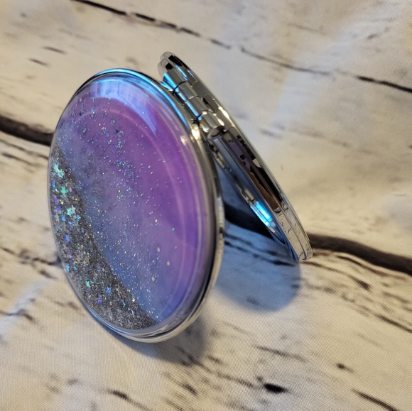 New Glitter Portable Folding Makeup Mirror - Picture 5 of 6